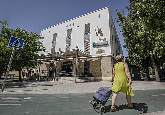 La 'receta' de los médicos de Andalucía para la Primaria: menos papeleo y más atención