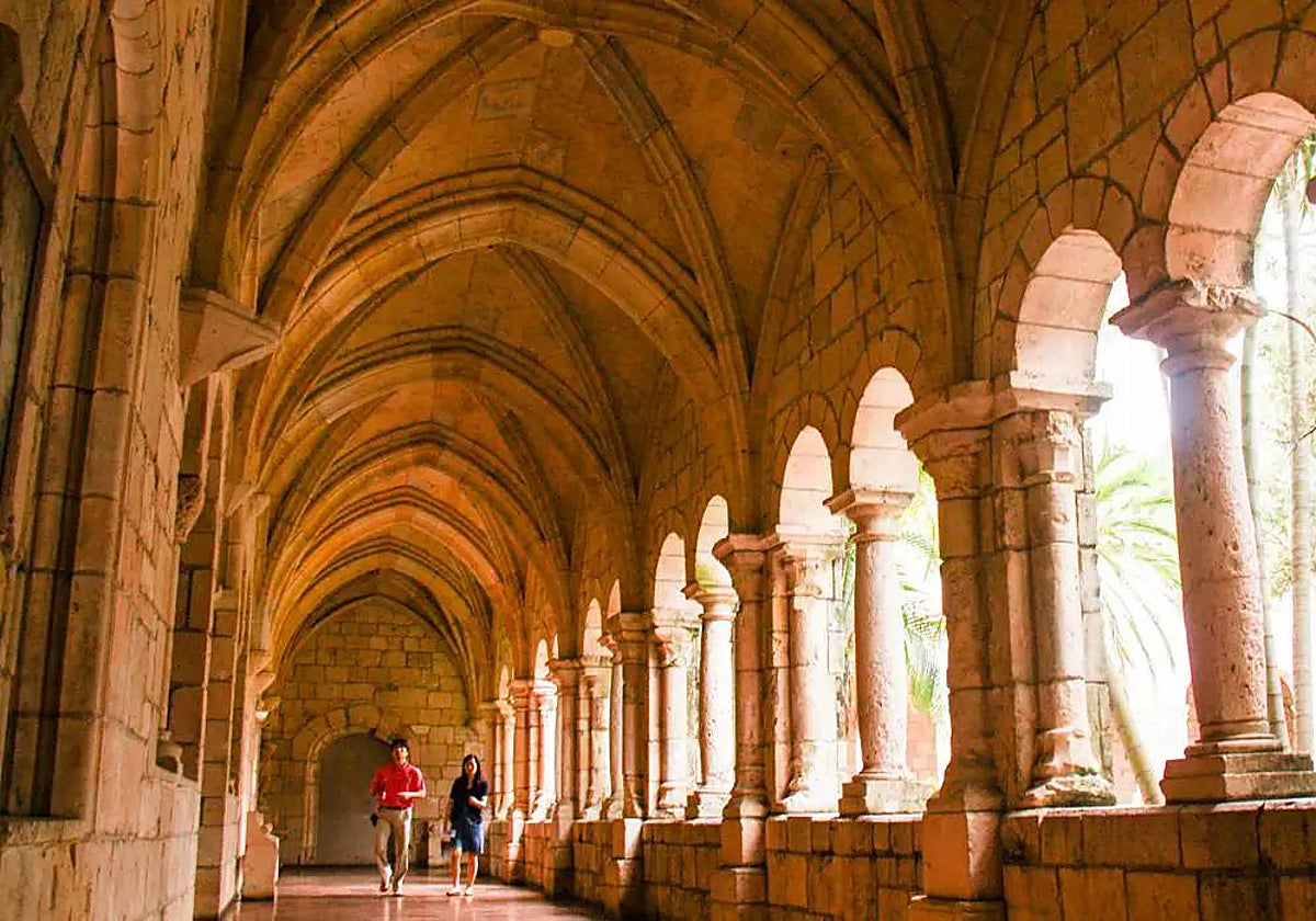 Claustro de la iglesia de Sacramenia (Segovia), ahora en Miami