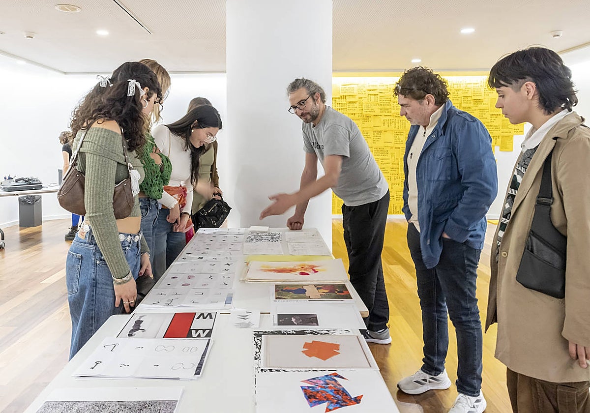 Imagen de Carlos Maiques en su 'Estudio Abierto' del IVAM