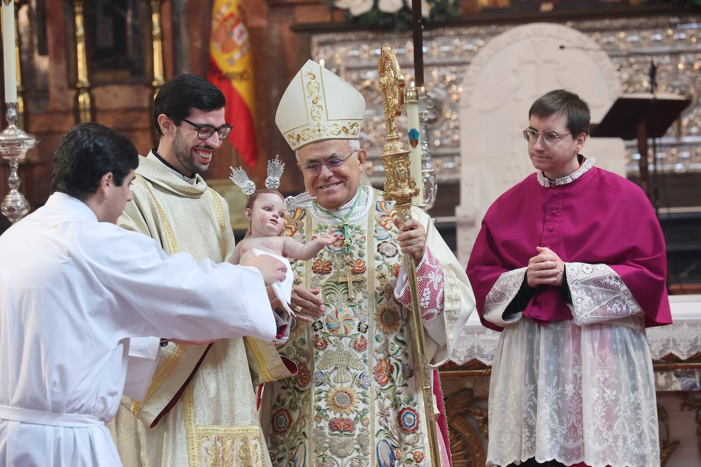 Fotos: La tradicional Misa de la Navidad del Señor en la Catedral de Córdoba