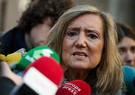 Cristina Ibarrola se despide de Pamplona «con la cabeza muy alta» y augurando la «desaparición» del PSN