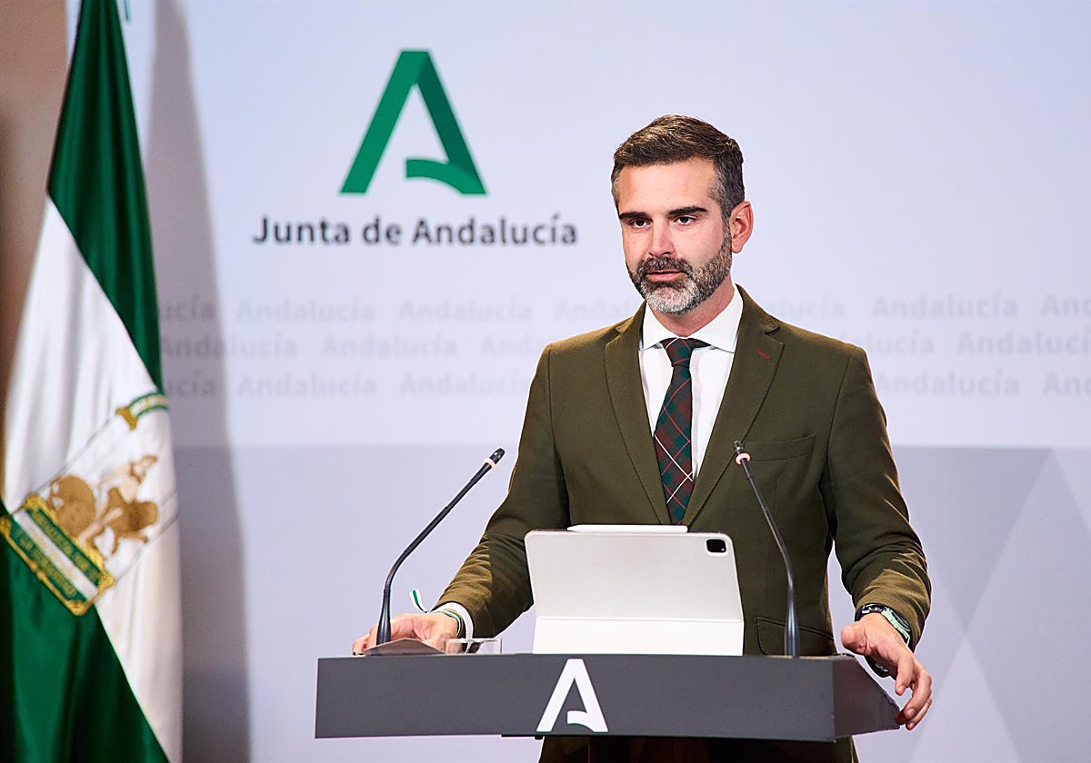 El portavoz del Gobierno andaluz, Ramón Fernández-Pacheco