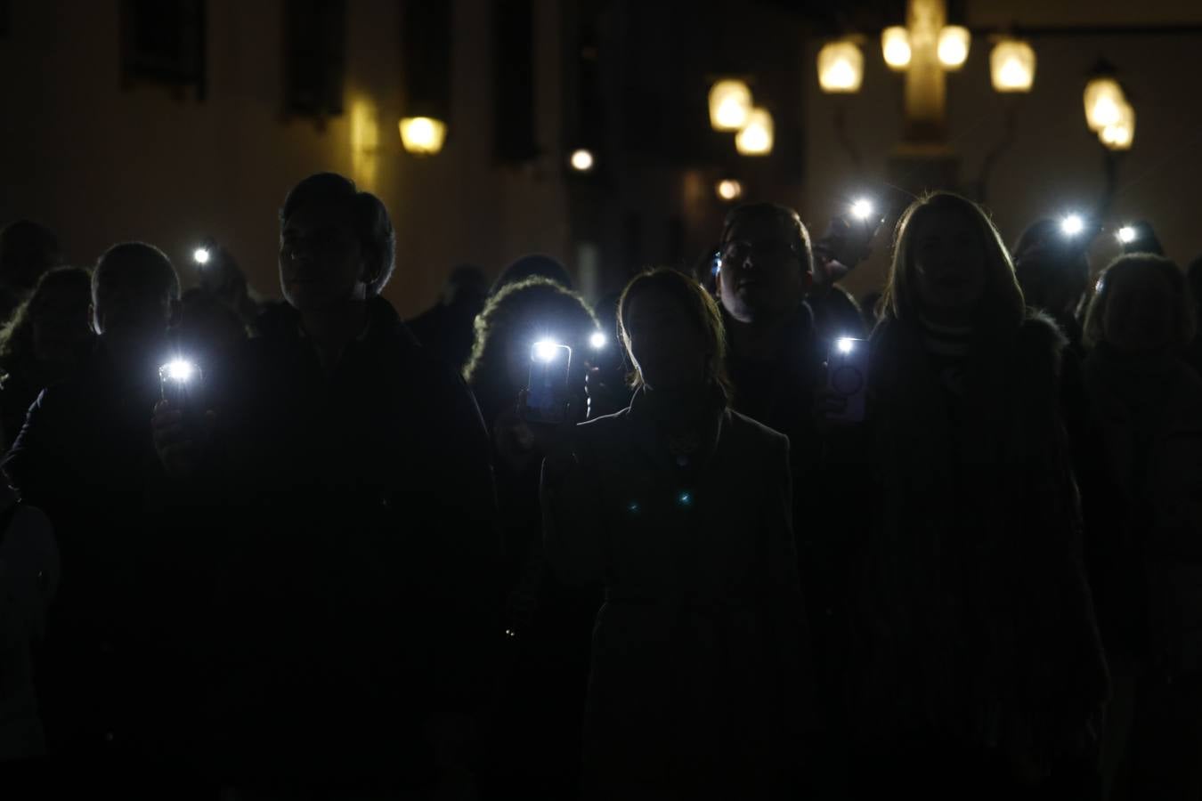Fotos: luz en defensa de los más inocentes en Córdoba