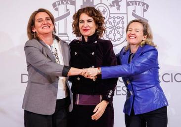 Pedro Sánchez otorga a María Jesús Montero el máximo poder para controlar Gobierno y partido