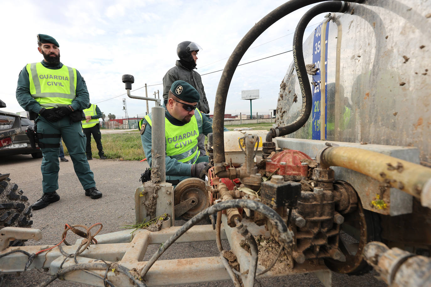 Fotos: un día en las entrañas del Equipo Roca de la Guardia Civil