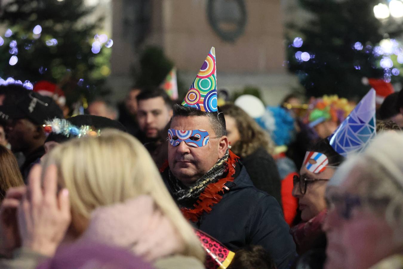 Fotos: Córdoba da la bienvenida a 2024 en una gran fiesta en Las Tendillas