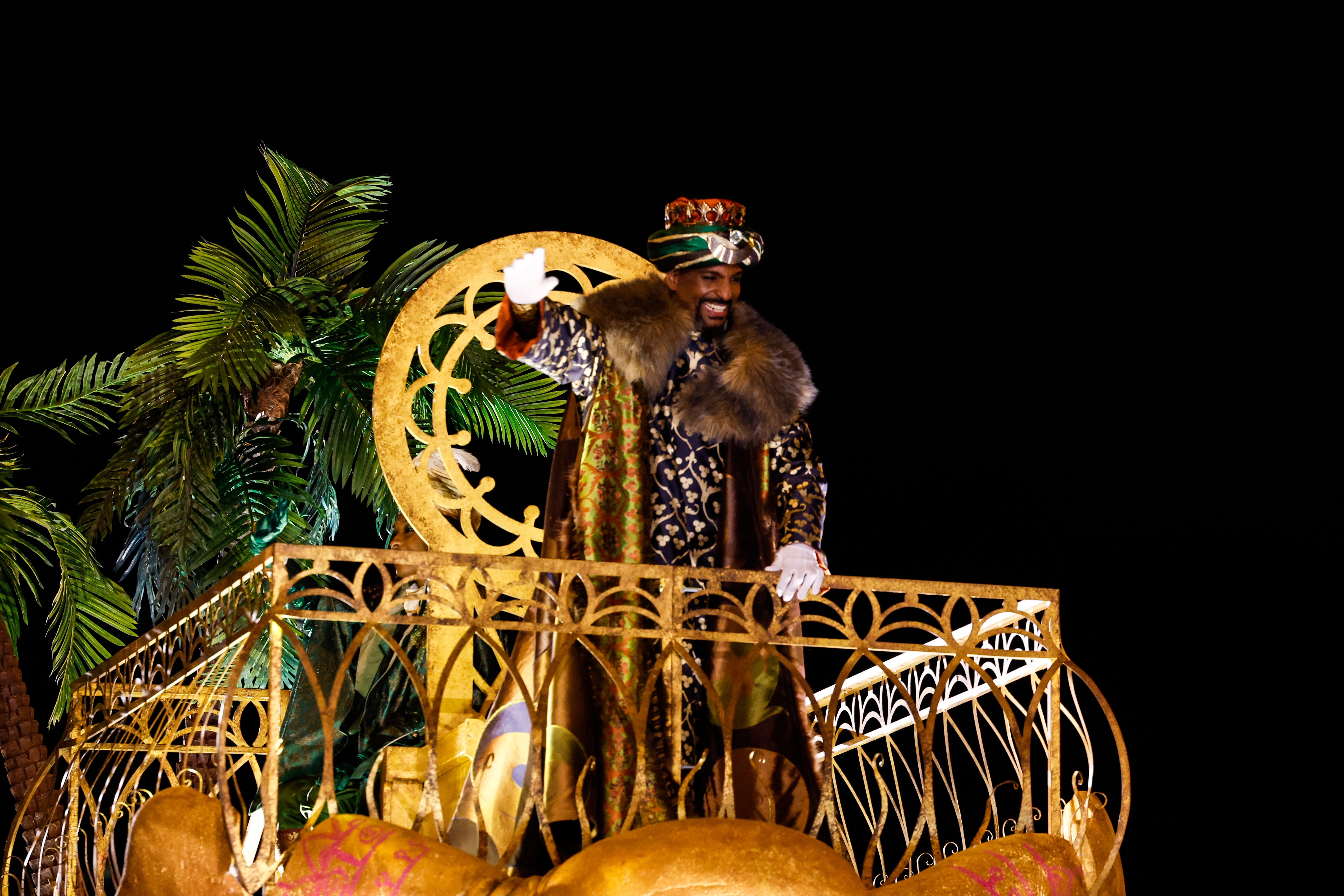 La cabalgata de Reyes en Madrid, en imágenes