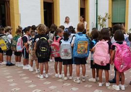 ¿Cuáles son los barrios con más población joven e infantil ahora mismo en Córdoba?