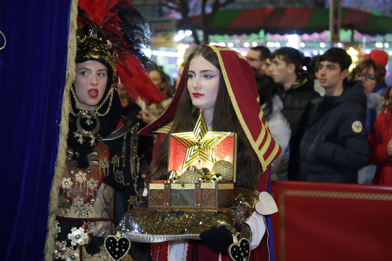 Fotos: El novedoso y espectacular final de la Cabalgata de los Reyes Magos de Córdoba