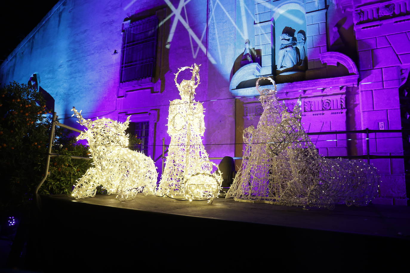Fotos: El novedoso y espectacular final de la Cabalgata de los Reyes Magos de Córdoba