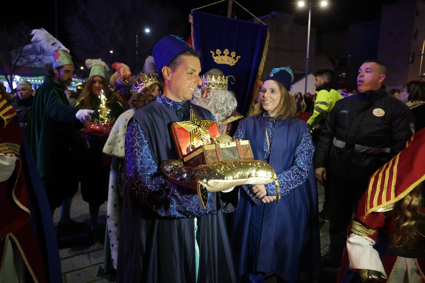 Fotos: El novedoso y espectacular final de la Cabalgata de los Reyes Magos de Córdoba