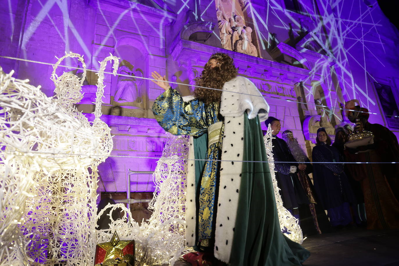 Fotos: El novedoso y espectacular final de la Cabalgata de los Reyes Magos de Córdoba