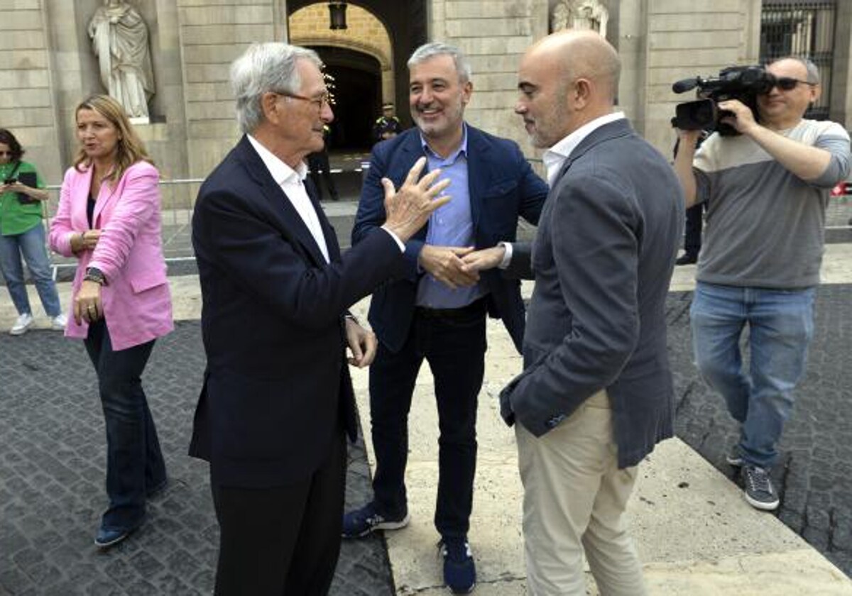 De izquierda a derecha: Xavier Trias (Junts), Jaume Collboni (PSC) y Daniel Sirera (PP)