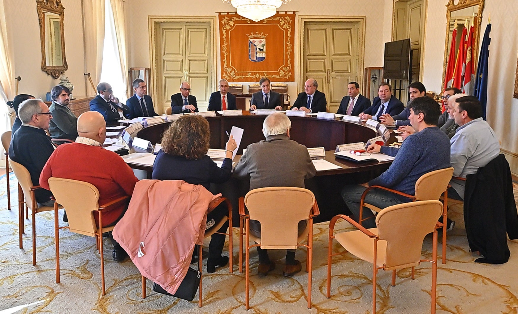 Reunión este lunes de los representantes de las instituciones y entidades firmantes del manifiesto en defensa de las conexiones ferroviarias de Salamanca