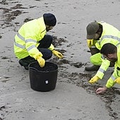 El vertido de pélets afecta a 29 playas de 22 concellos distintos