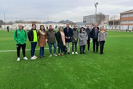 La Diputación de Alicante renueva el césped artificial del campo de fútbol municipal de El Verger con 167.000 euros