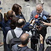 El ministro Torres tilda de «falso» que Cataluña vaya a «dar la espalda» a Canarias con menores migrantes