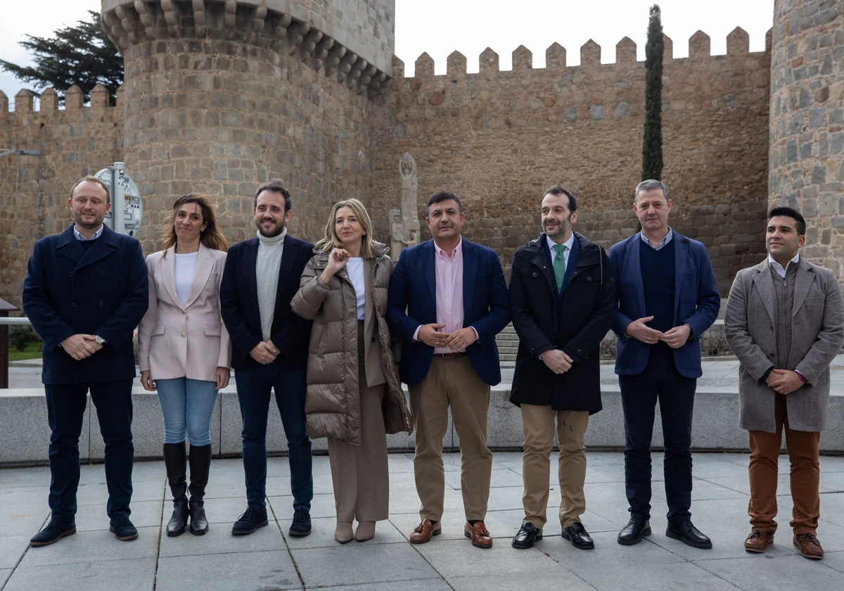 El presidente del PP de Ávila, Carlos García, presenta al nuevo portavoz del Grupo Municipal Popular en la capital