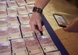 Un hombre se enfrenta a cuatro años de cárcel por pagar servicios sexuales a prostitutas con billetes de 500 euros falsos