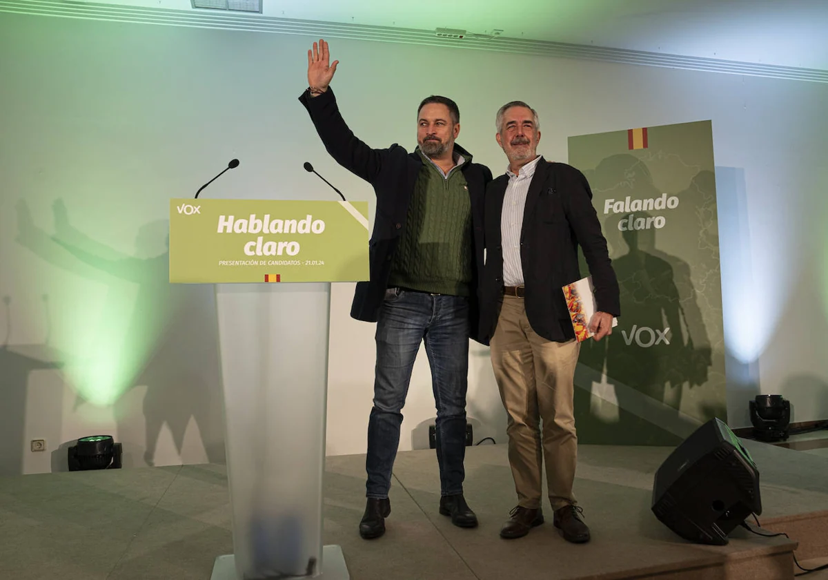 Abascal, este domingo en Pontevedra, junto a Díaz-Mella, candidato de Vox el 18-F