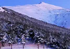 Cinco pueblos cerca de Sierra Nevada donde alojarse para ver la nieve