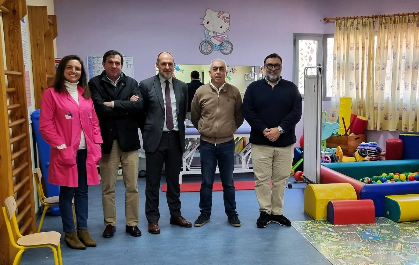 El delegado de la Junta en Talavera y el delegado de Bienestar Social han visitado Apace