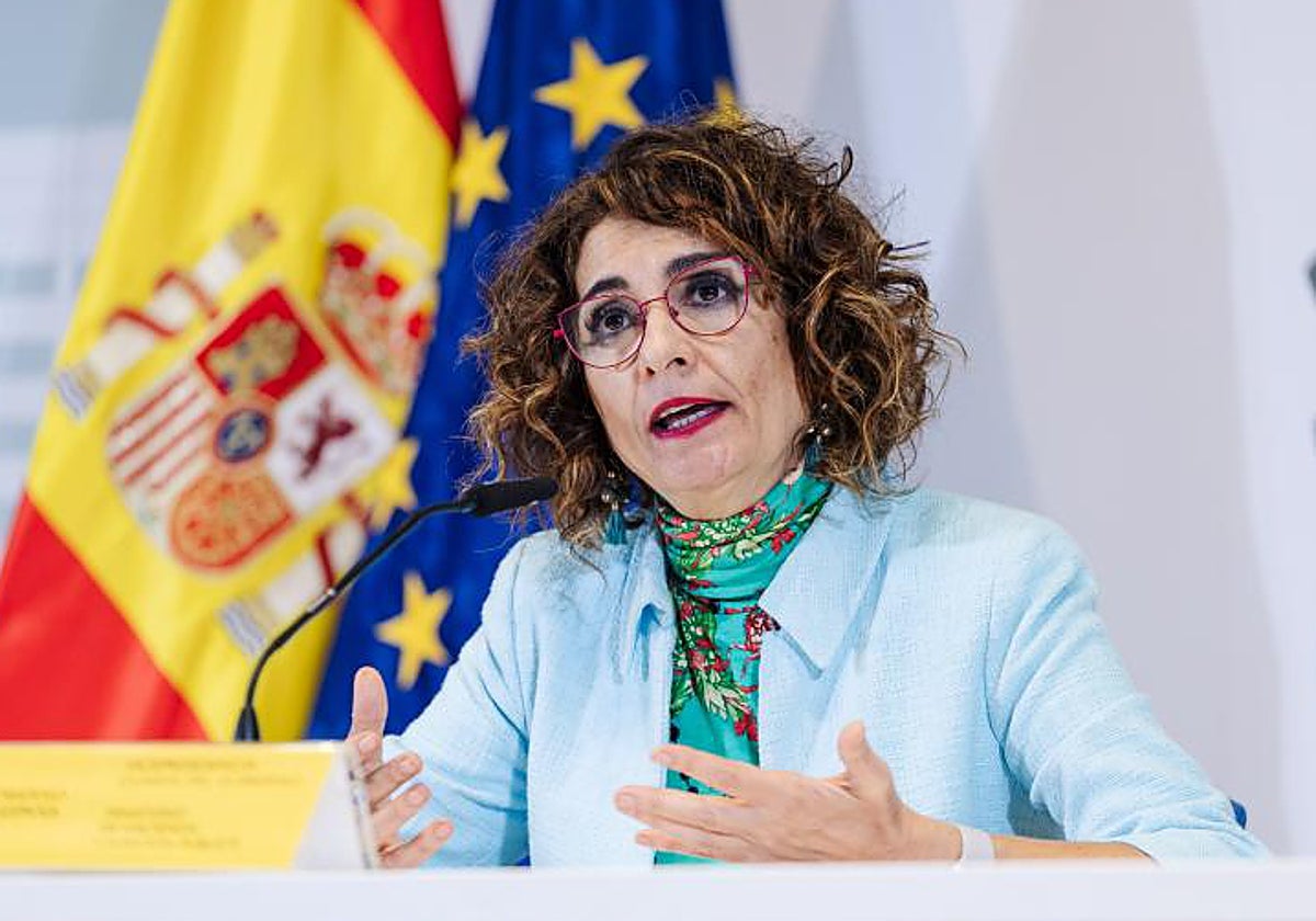 La vicepresidenta primera y ministra de Hacienda, María Jesús Montero