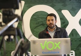 Vox impugna los sueldos en el Ayuntamiento de Pioz por aprobarlos «a traición»