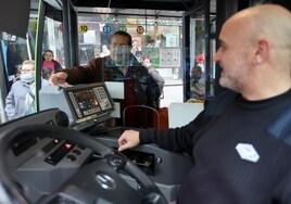 Aucorsa permitirá pagar el autobús de Córdoba con tarjeta bancaria y aplicación móvil en 2025