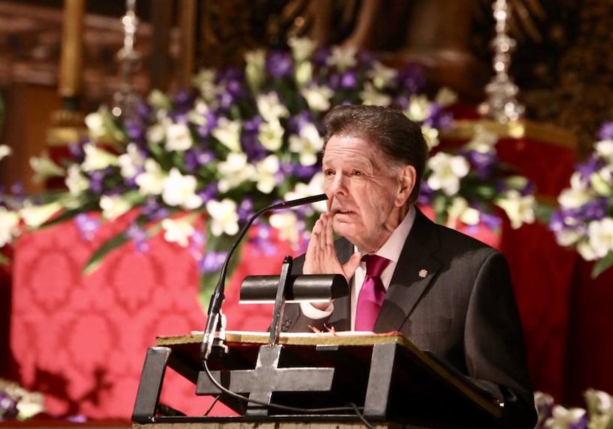 José María de Pablos, durante la lectura del pregón de la Semana Santa de Valladolid, en una imagen de archivo