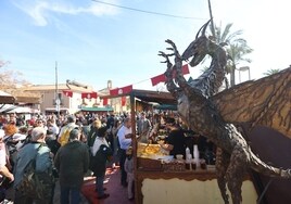 Fotos: el multitudinario ambiente en el Mercado Íbero-Romano de Córdoba