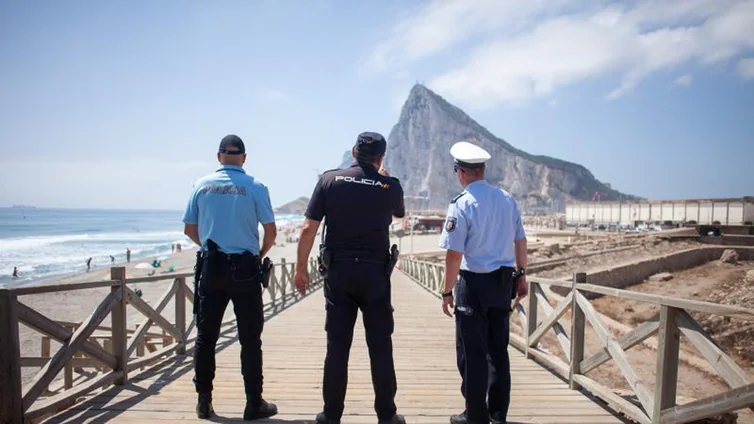 Interior y Frontex acuerdan retomar la colaboración en materia de inmigración irregular