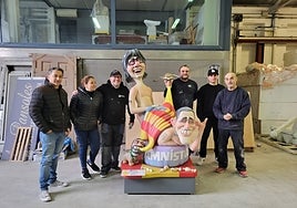 El «sometimiento» de Puigdemont a Sánchez por la amnistía, ninot estrella de las Fallas de Valencia