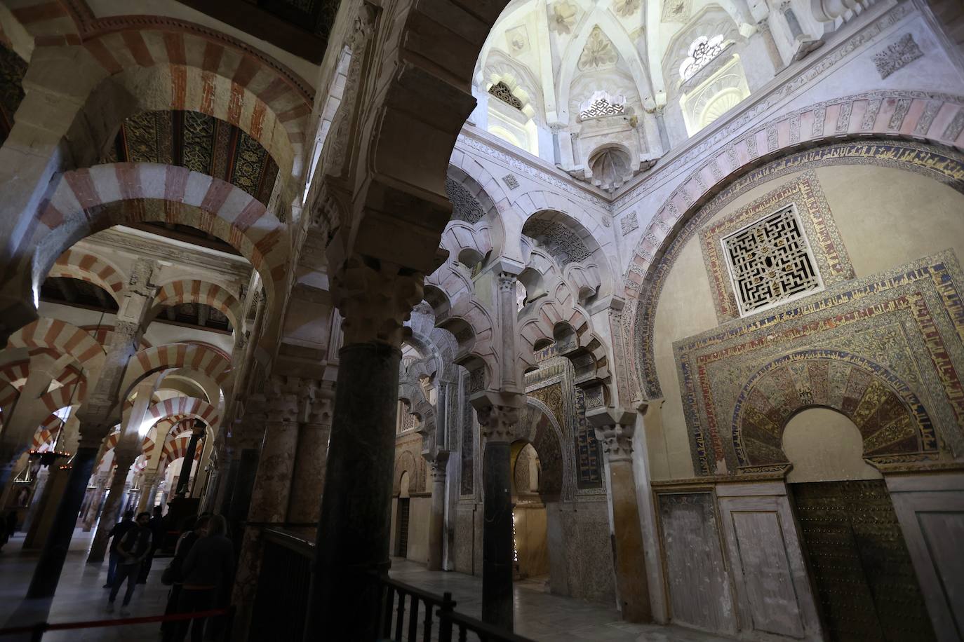 Fotos: el inicio de la restauración de la maqsura de la Mezquita-Catedral de Córdoba