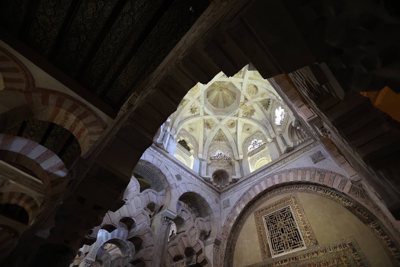 Fotos: el inicio de la restauración de la maqsura de la Mezquita-Catedral de Córdoba