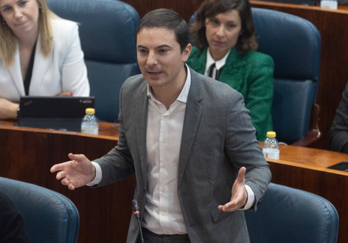 El portavoz socialista en la Asamblea, Juan Lobato