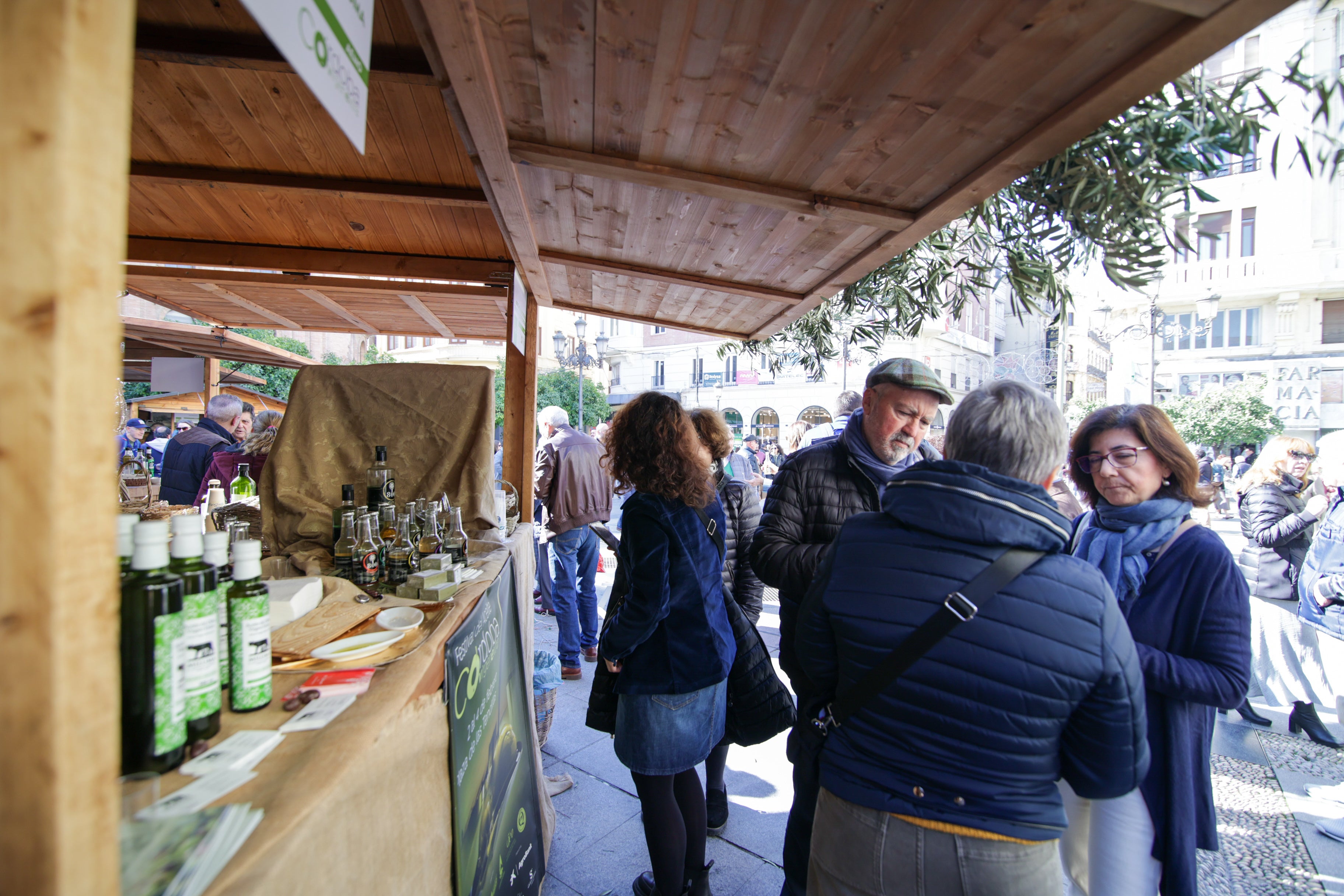 Fotos: El animado ambiente de sábado en el Festival del Aceite Córdoba Virgen Extra