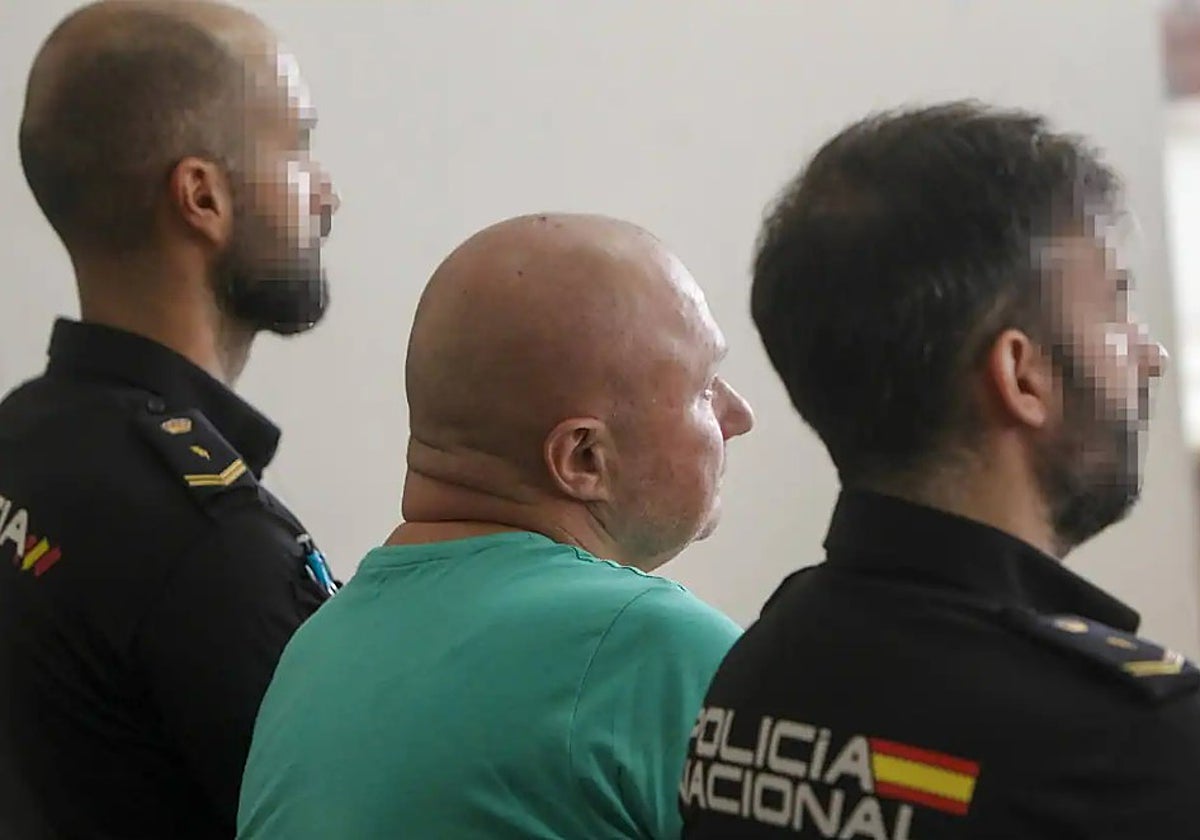 El conocido delincuente reincidente 'gastrojeta', durante un juicio por sus delitos en bares alicantinos.