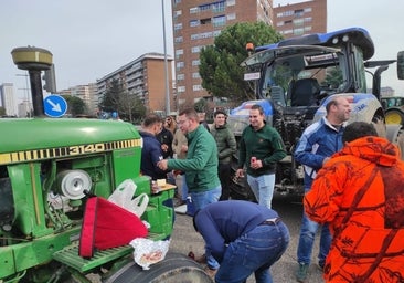 Los agricultores concentrados en Valladolid: «Vamos a estar hasta que nos hagan caso»