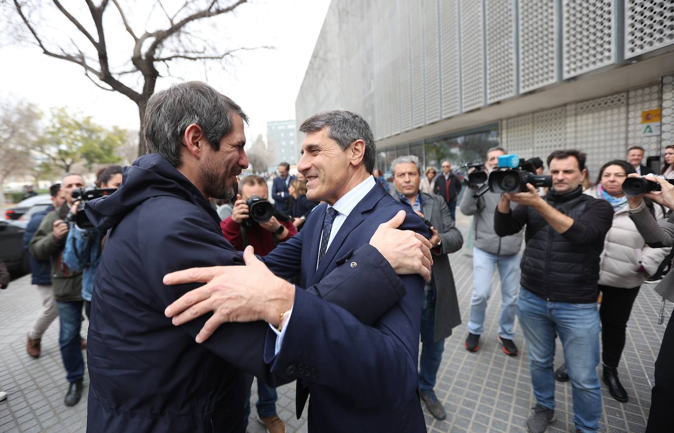 Fotos: la inauguración de la imponente Biblioteca Grupo Cántico de Córdoba