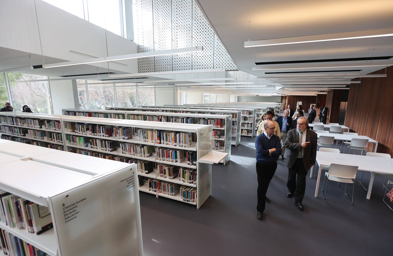 Fotos: la inauguración de la imponente Biblioteca Grupo Cántico de Córdoba