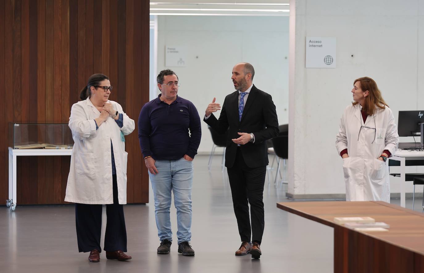 Fotos: la inauguración de la imponente Biblioteca Grupo Cántico de Córdoba