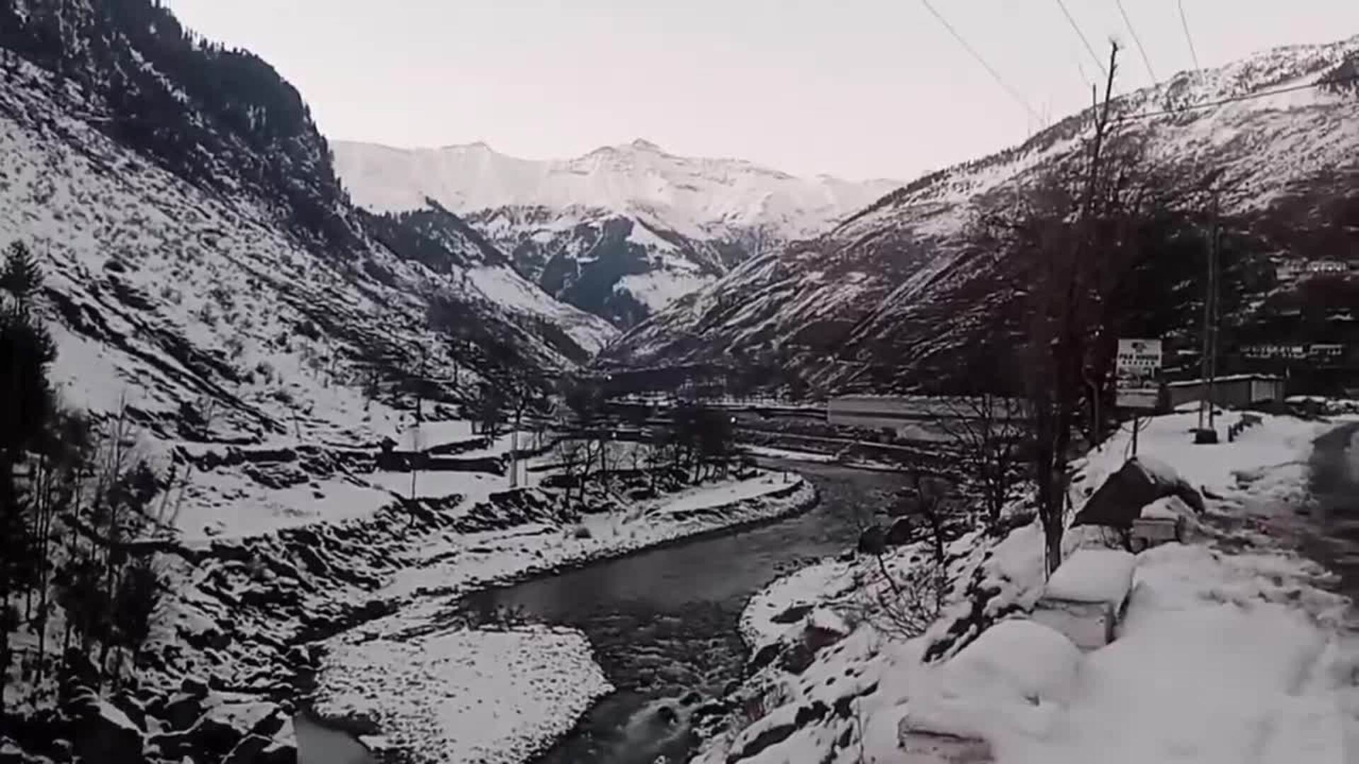 Salen a votar los habitantes del Valle de Kaghan en Pakistán