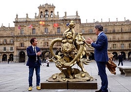 El escultor chino Xu Hongfei regresa a la Plaza Mayor de Salamanca para ilustrar el Año del Dragón