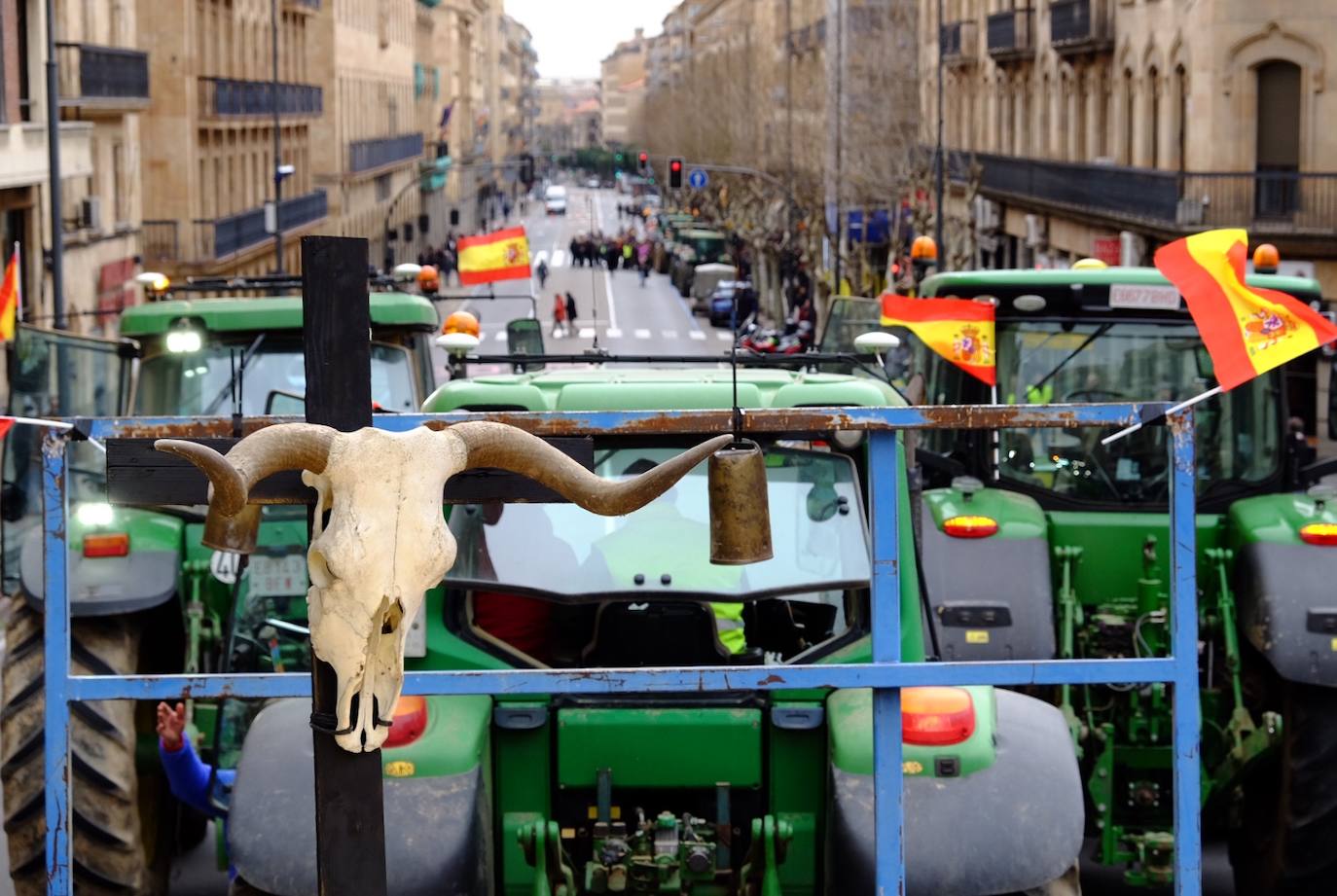 Salamantinos colapsan la ciudad