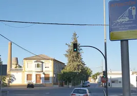 Las mil multas en cinco meses del semáforo de la discordia en un pueblo de Granada