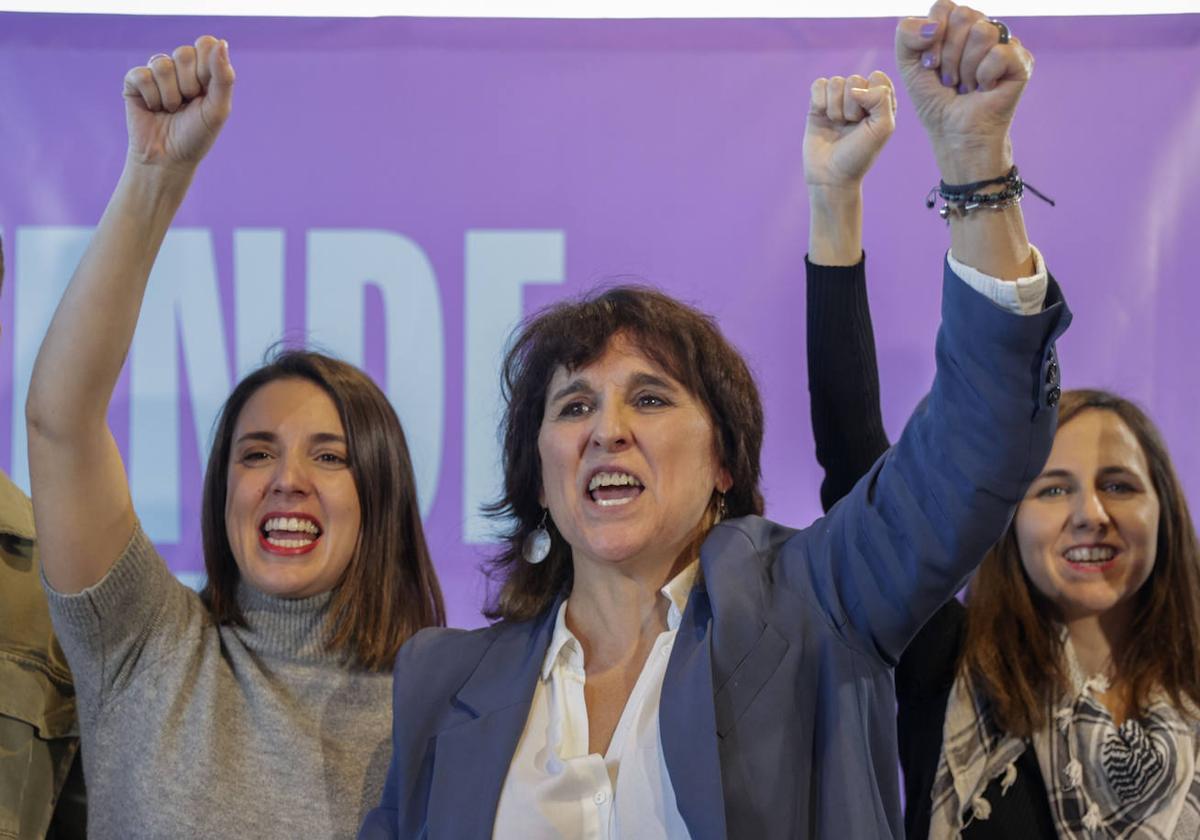 Irene Montero, Isabel Faraldo e Ione Belarra, en el mitin de La Coruña