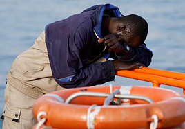 Localizados 312 migrantes en seis cayucos en aguas de tres islas canarias