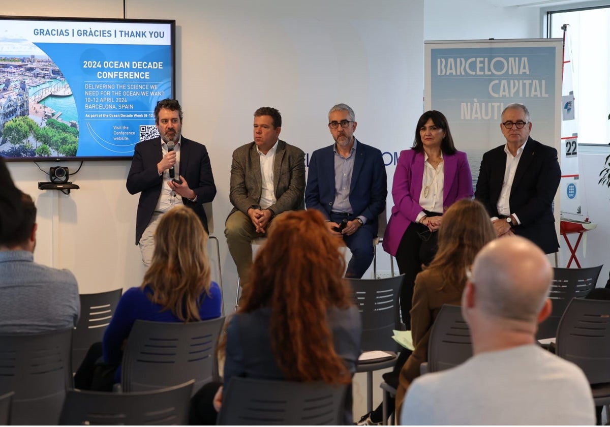 De izquierda a derecha, Julian Barbière (UNESCO), Ignasi Armengol, (FBCN), Sergi Tudela (Generalitat), María del Carmen García Martínez, (IEO.CSIC) y Jordi Valls, (Ayuntamiento de Barcelona)