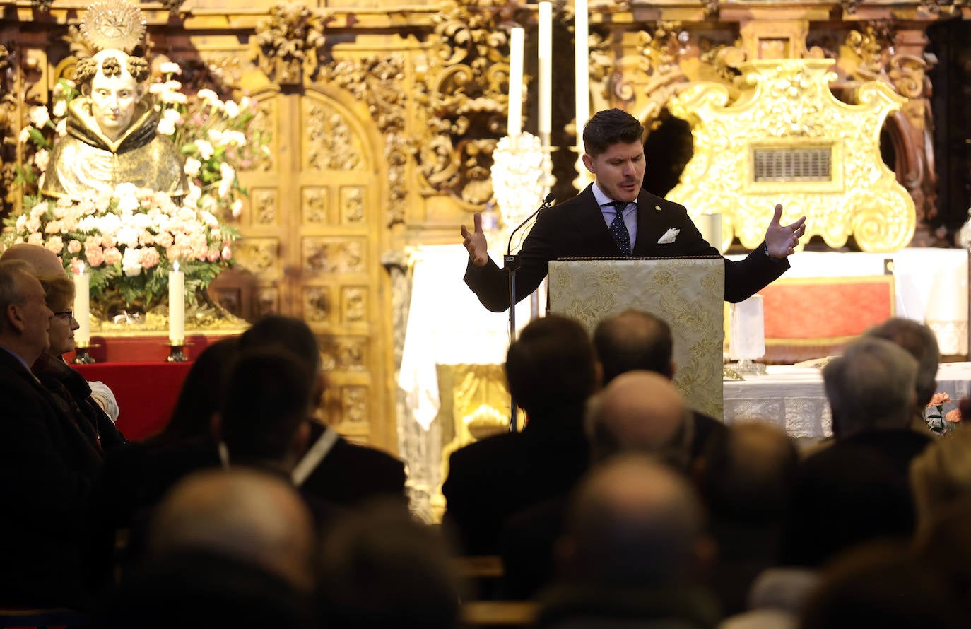 Fotos: El rosario en la exaltación de San Álvaro